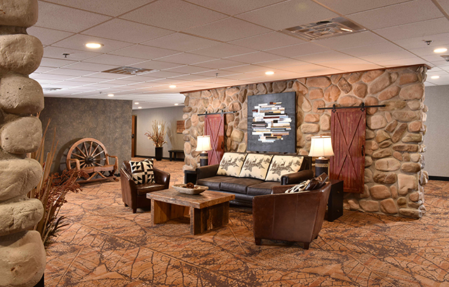 Stoney Creek Hotel