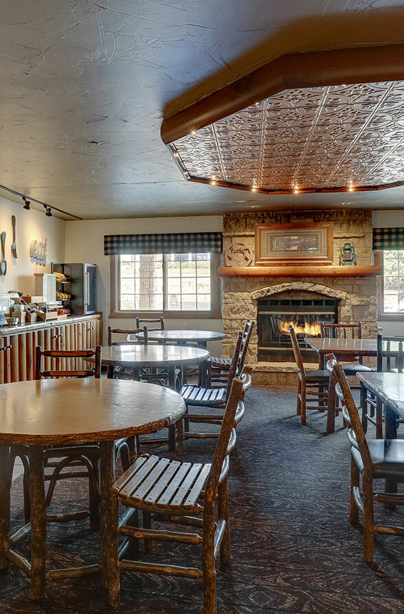 Breakfast area with hot and cold options, Galena illinois hotel