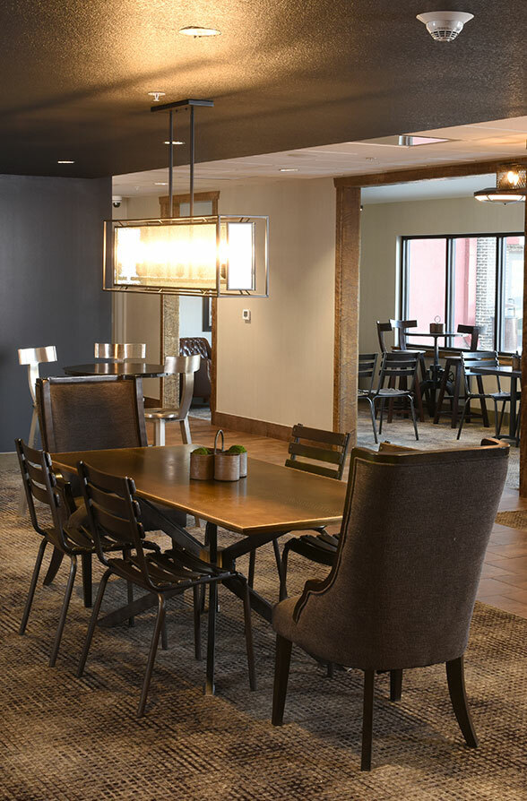 Vending machines and guest amenities, Sioux City IA hotel
