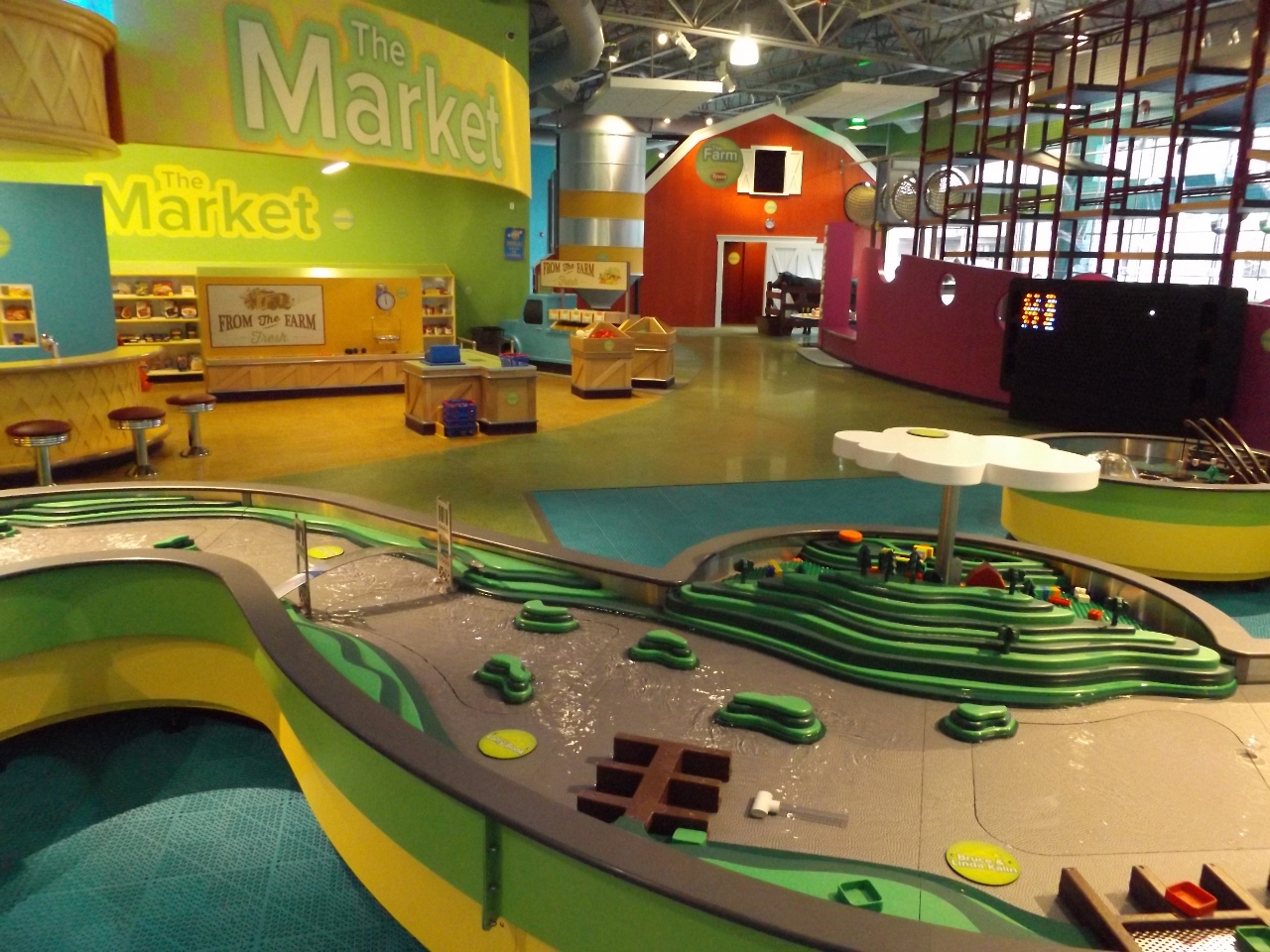 Children playing at the LaunchPAD Children's Museum